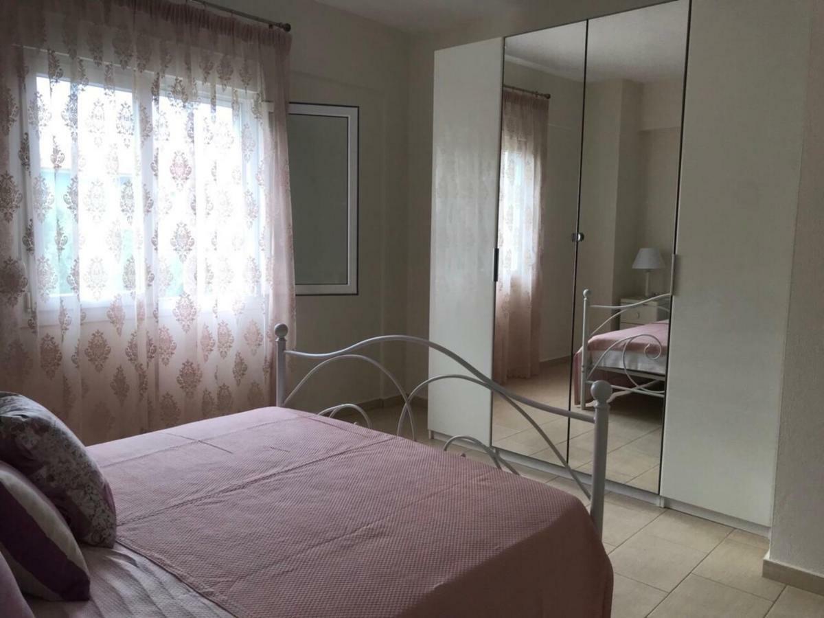 Apartamento Irina House Pefkohori Exterior foto